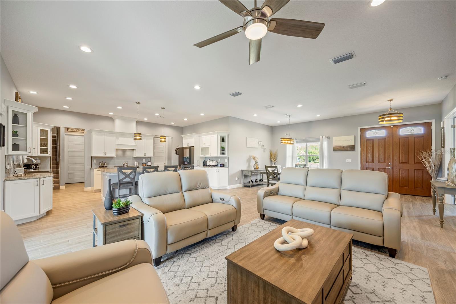 Image 28 of 79 For 1679 County Road 462