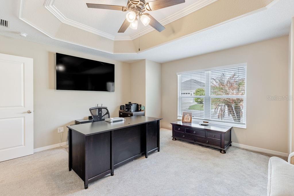 Listing photo id 11 for 5375 Werdebaugh Way