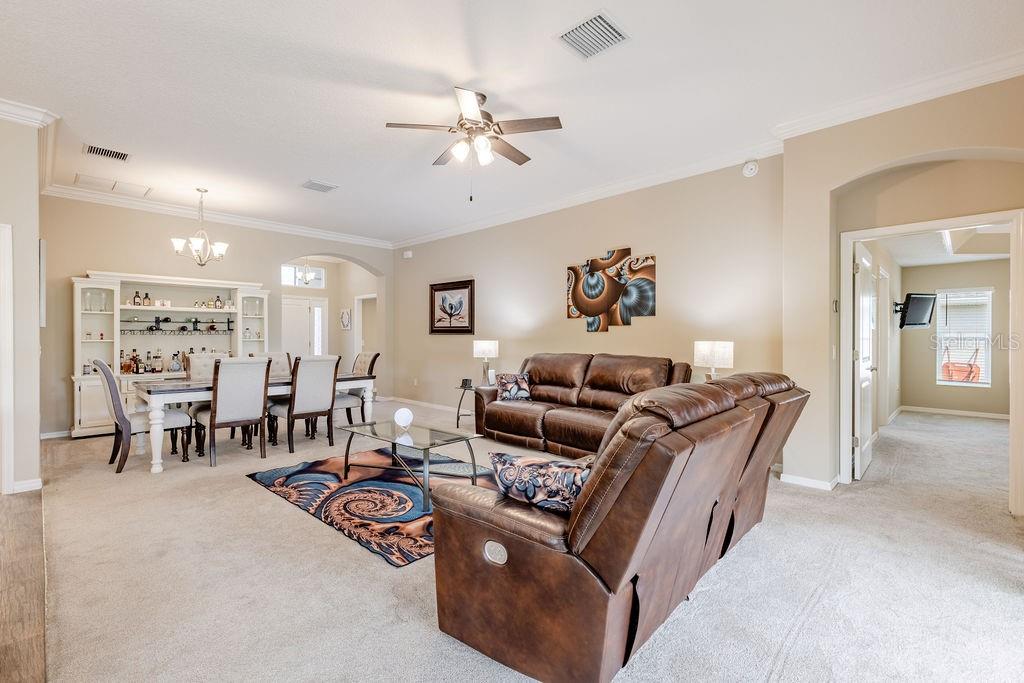 Listing photo id 22 for 5375 Werdebaugh Way