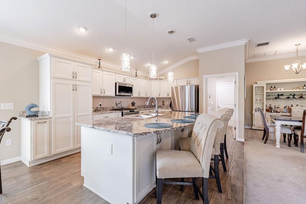 Listing photo id 23 for 5375 Werdebaugh Way