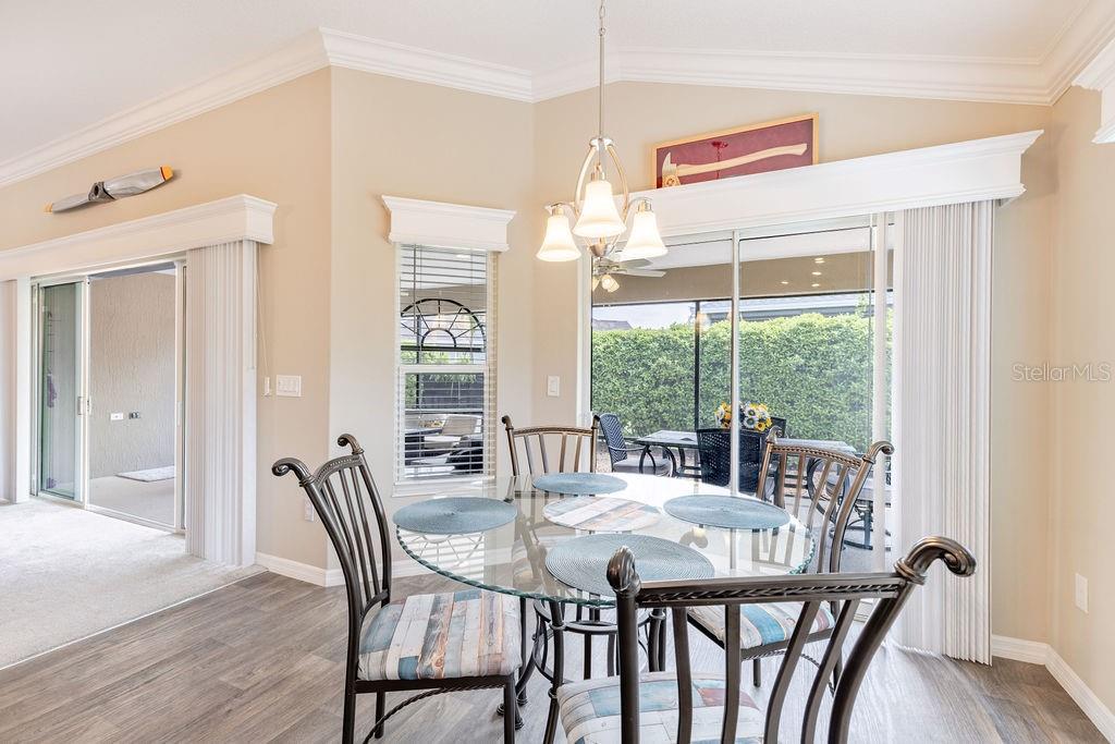 Listing photo id 26 for 5375 Werdebaugh Way