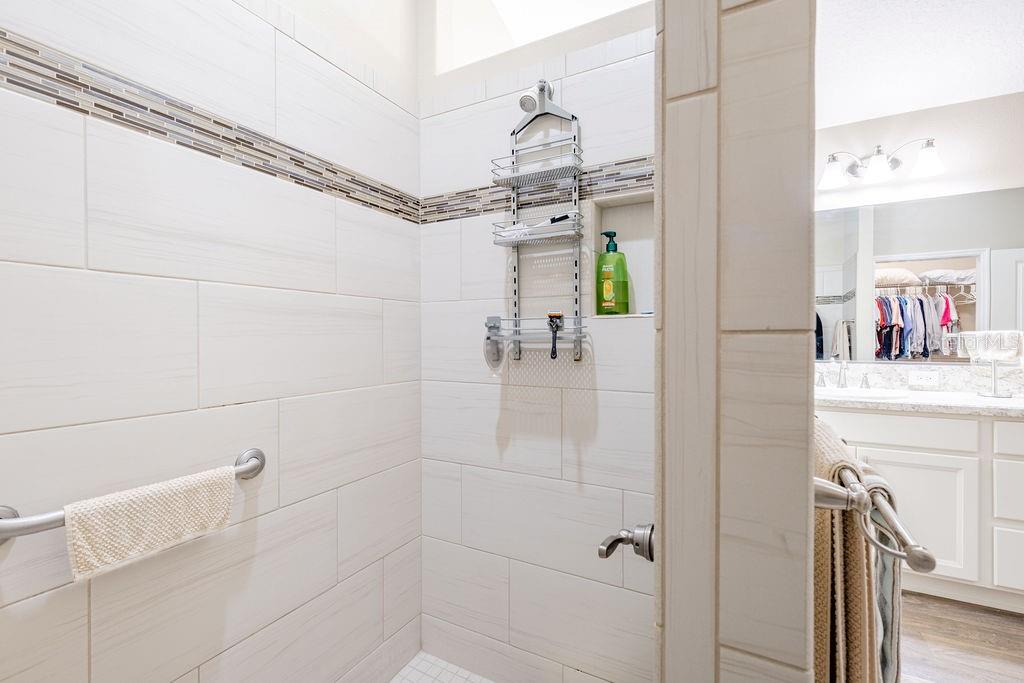 Listing photo id 29 for 5375 Werdebaugh Way