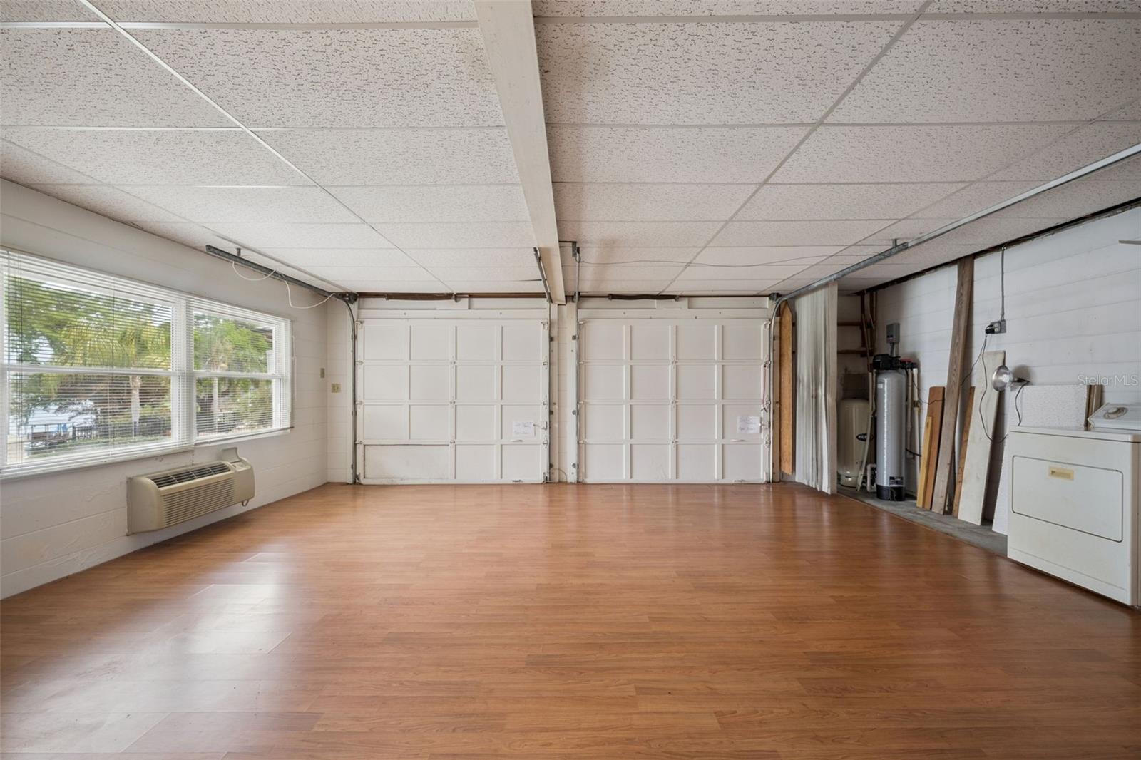 Image 40 of 65 For 2874 Crooked Lake Drive