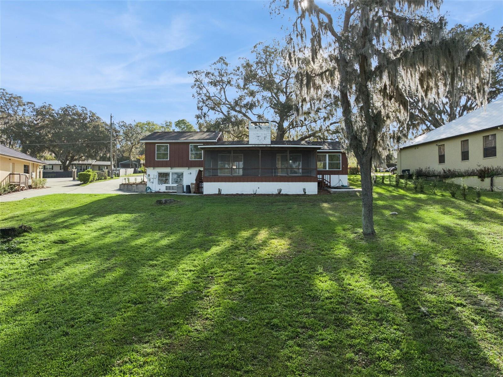 Image 46 of 65 For 2874 Crooked Lake Drive