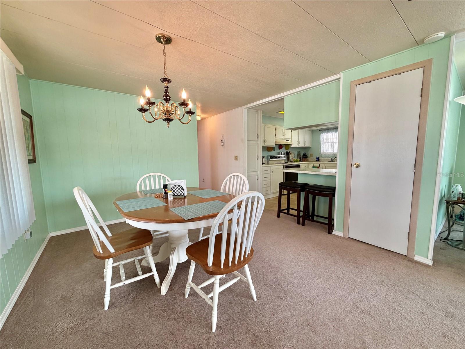 Image 11 of 77 For 114 Aspen Circle