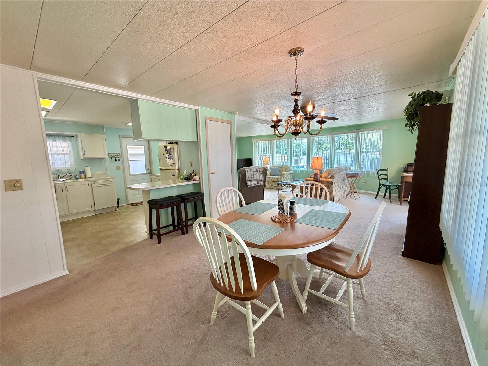 Image 12 of 77 For 114 Aspen Circle