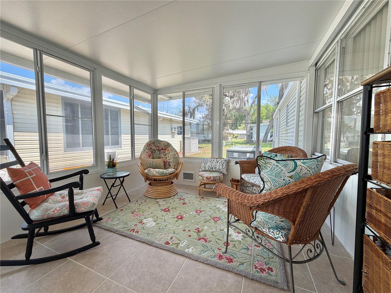 Image 21 of 77 For 114 Aspen Circle