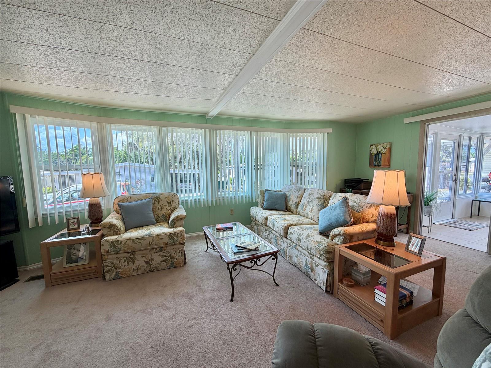 Image 7 of 77 For 114 Aspen Circle