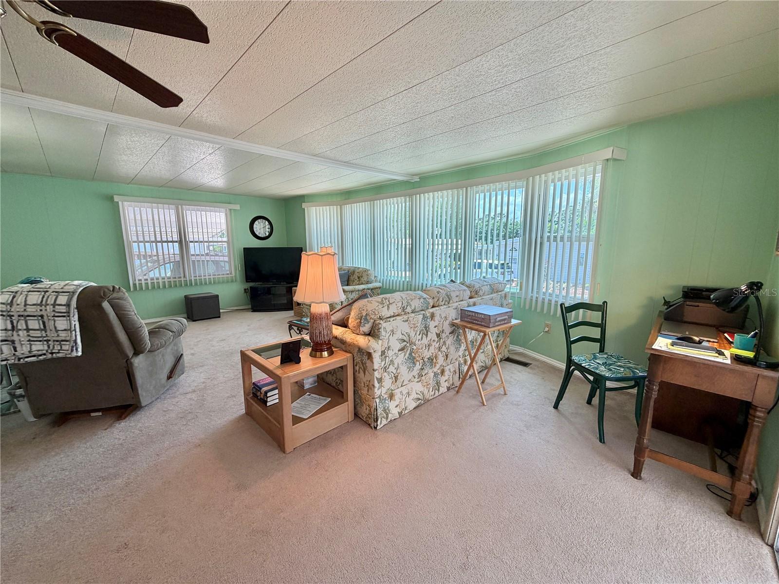 Image 9 of 77 For 114 Aspen Circle