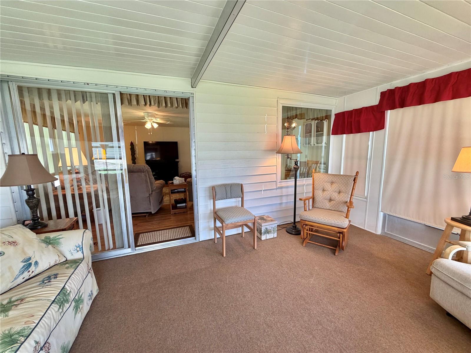 Image 19 of 78 For 344 Hawthorne Boulevard