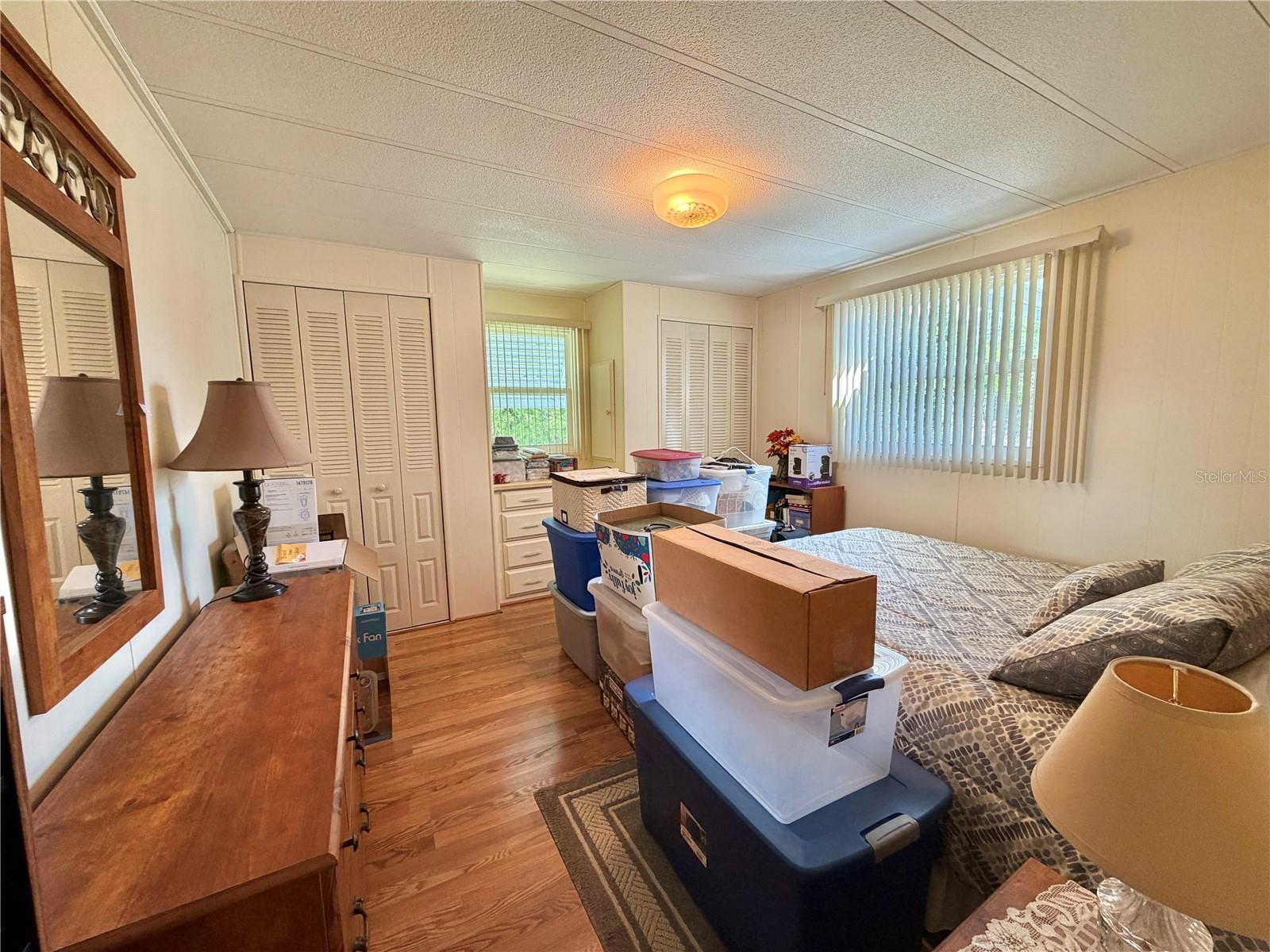 Image 43 of 78 For 344 Hawthorne Boulevard