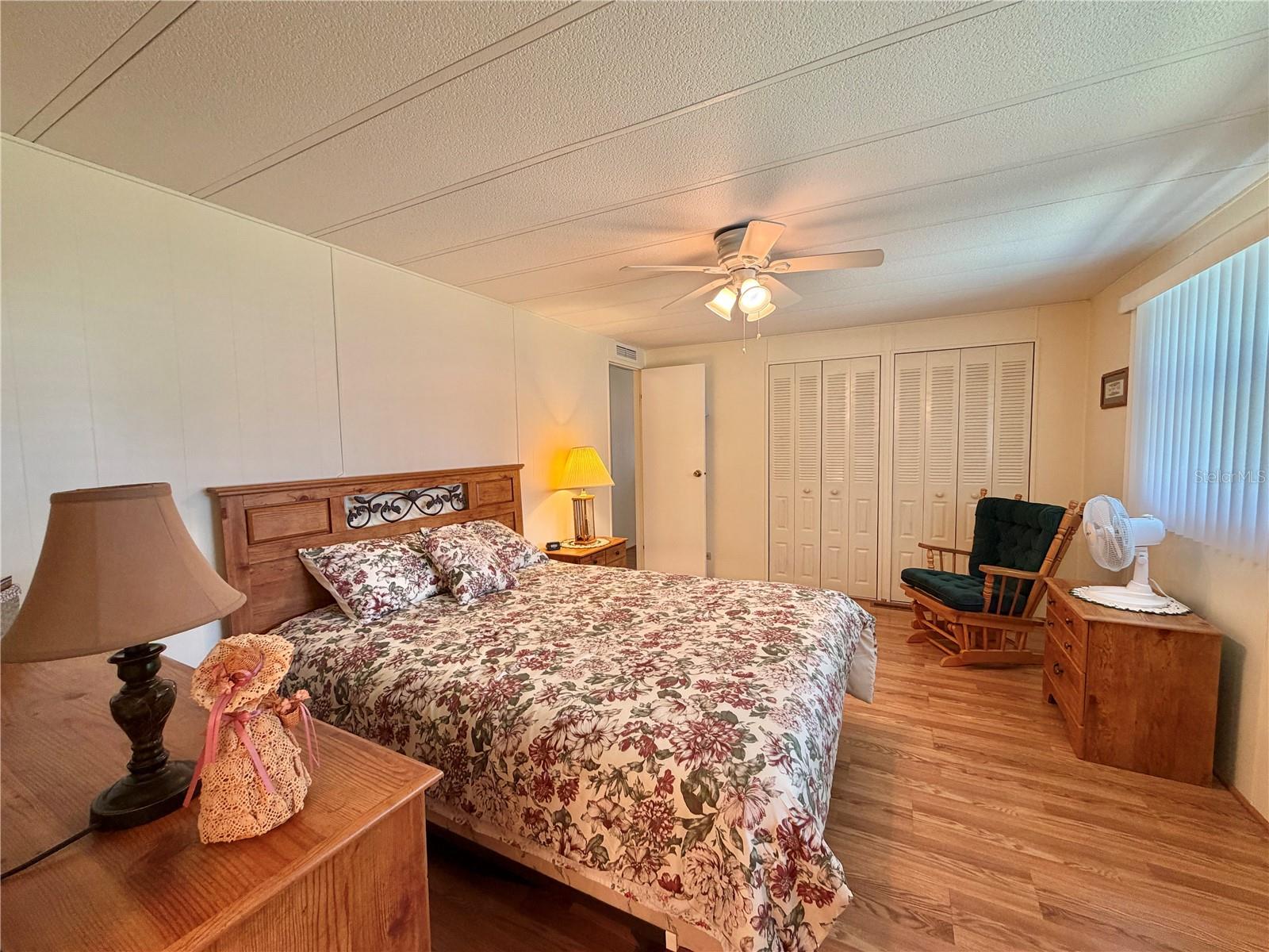 Image 54 of 78 For 344 Hawthorne Boulevard