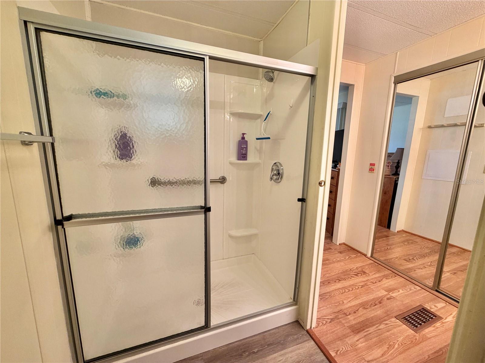 Image 59 of 78 For 344 Hawthorne Boulevard