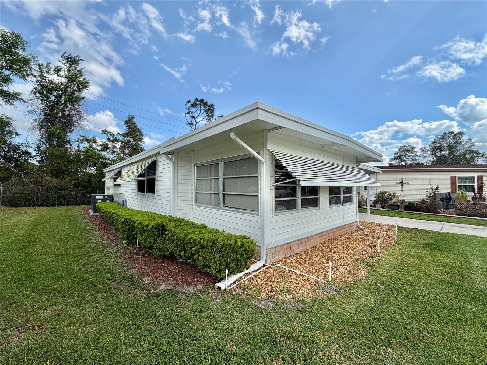 Image 64 of 78 For 344 Hawthorne Boulevard