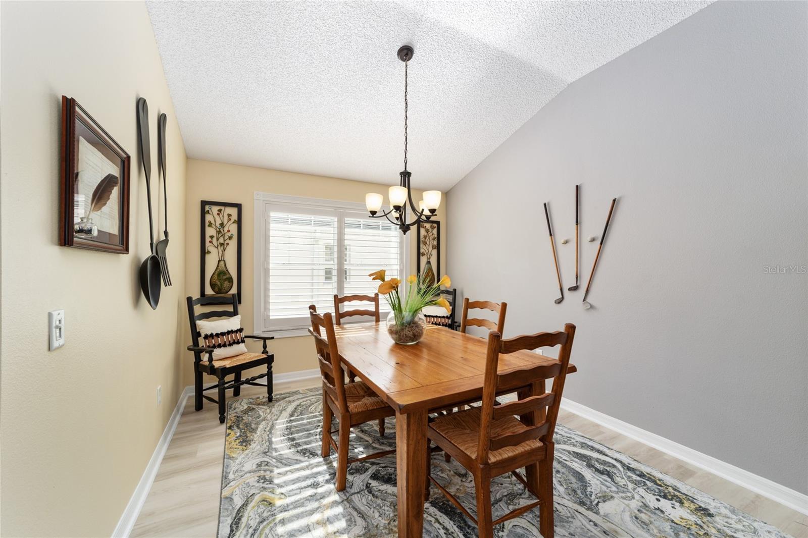 Image 10 of 56 For 1486 Golden Ridge Drive