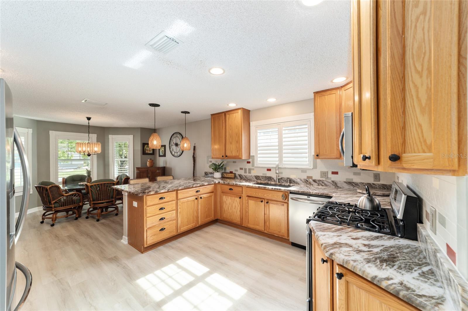 Image 11 of 56 For 1486 Golden Ridge Drive