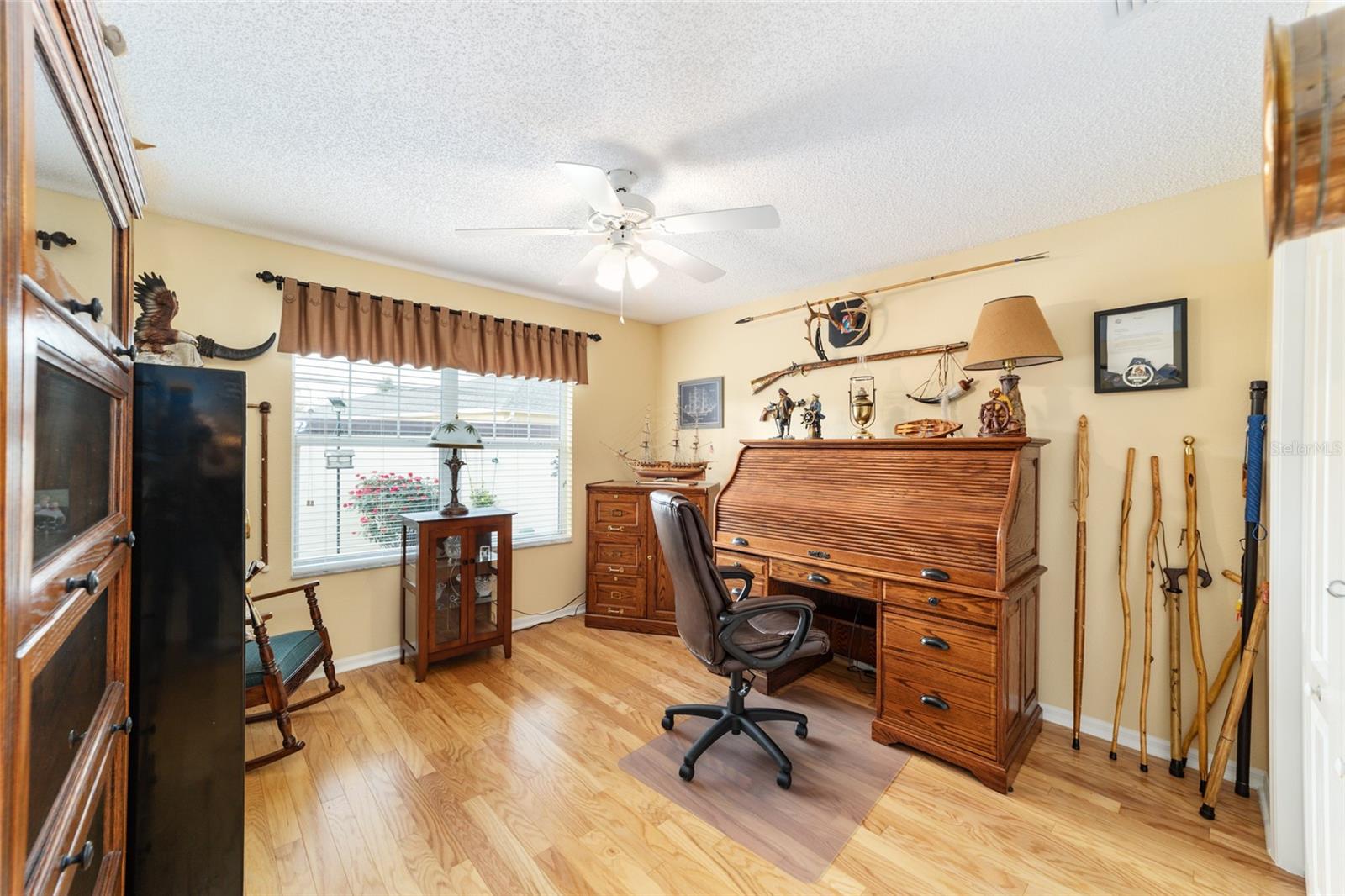 Image 18 of 56 For 1486 Golden Ridge Drive