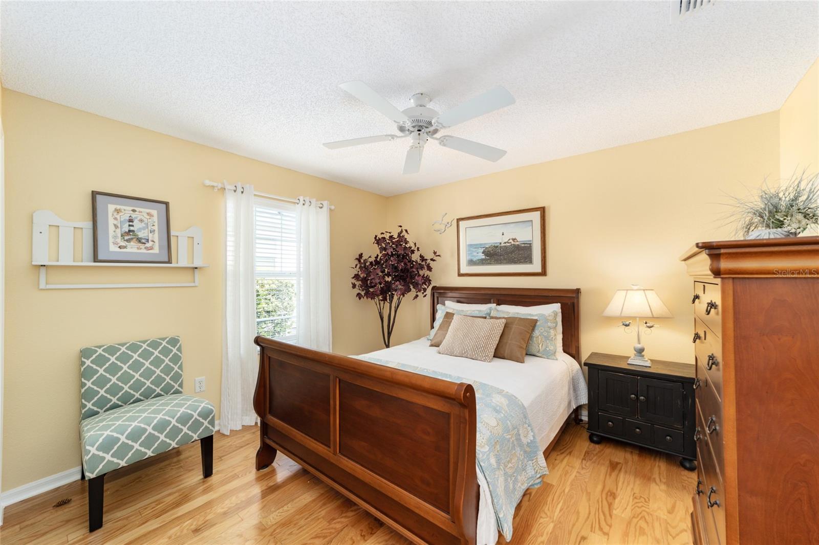 Image 21 of 56 For 1486 Golden Ridge Drive