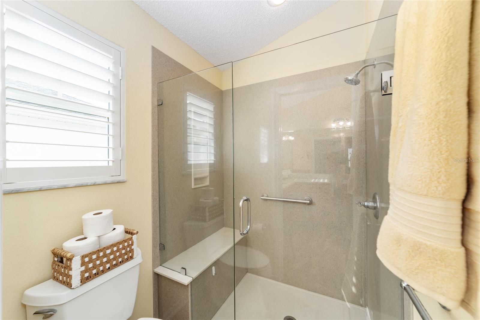 Image 30 of 56 For 1486 Golden Ridge Drive