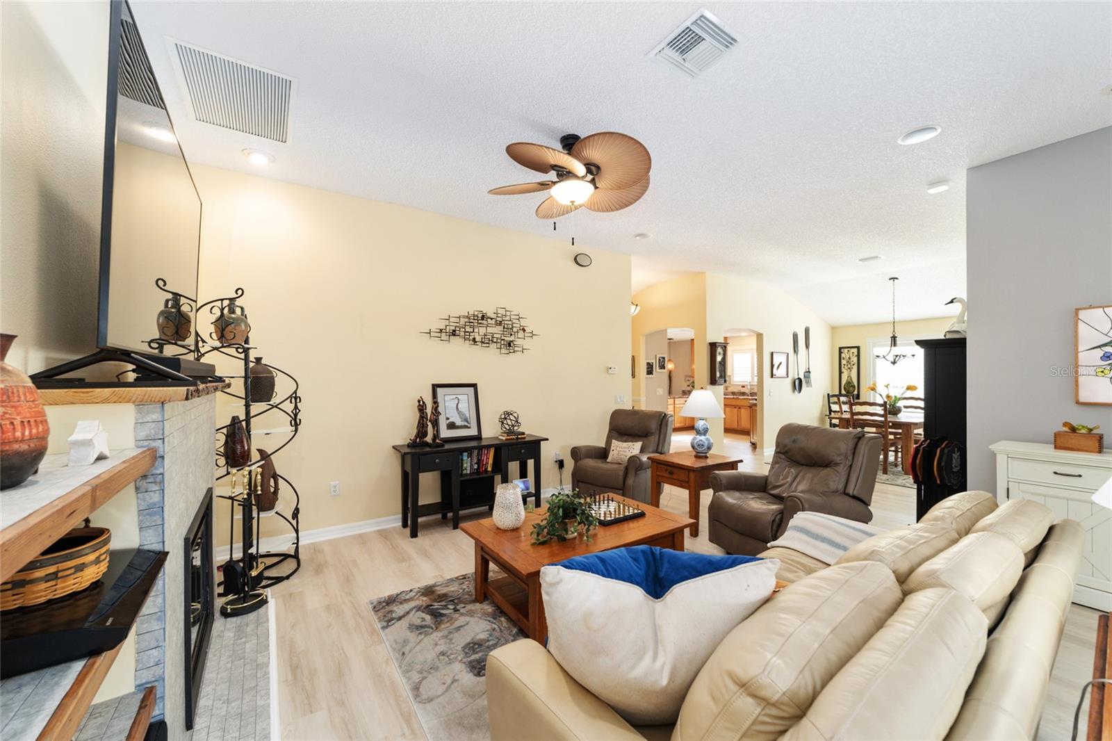 Image 7 of 56 For 1486 Golden Ridge Drive