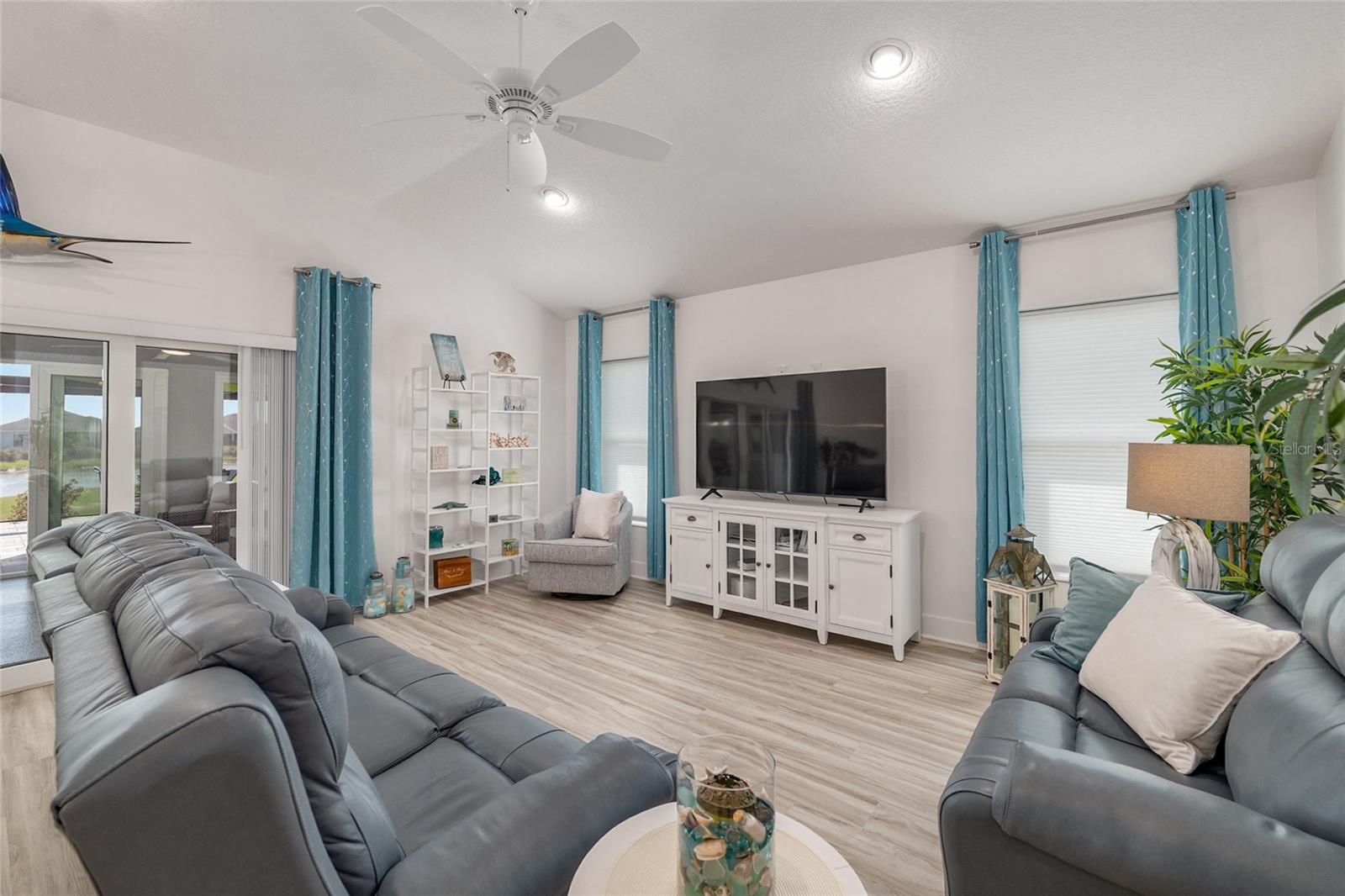 Image 10 of 83 For 1659 Mcmurtrie Loop