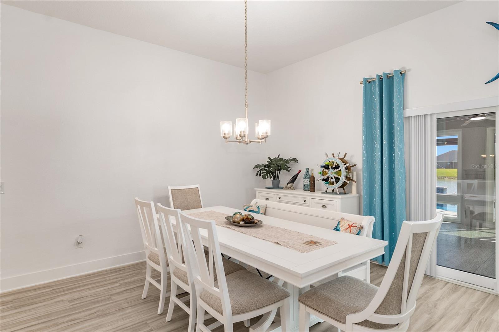 Image 14 of 83 For 1659 Mcmurtrie Loop