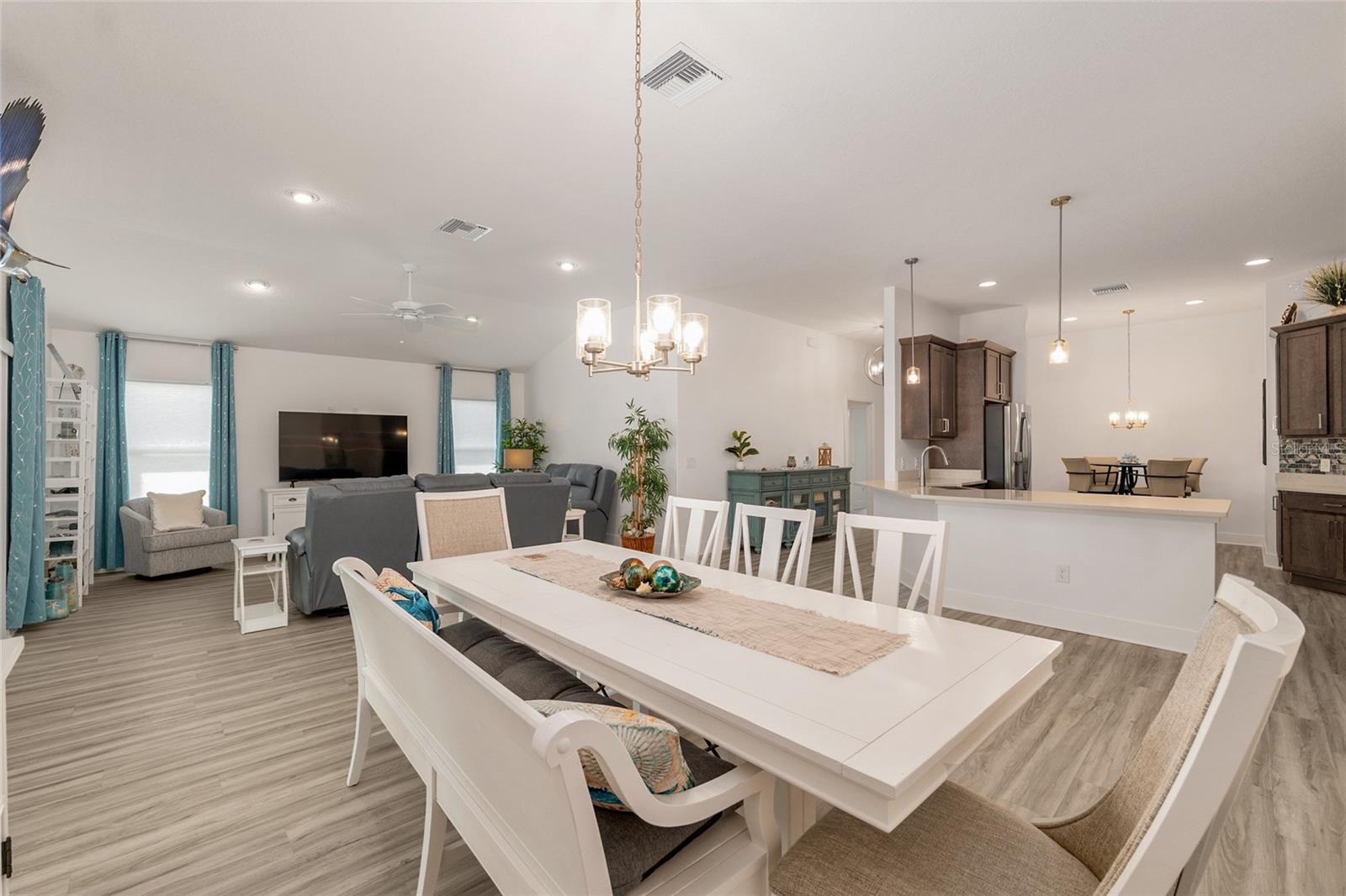 Image 16 of 83 For 1659 Mcmurtrie Loop