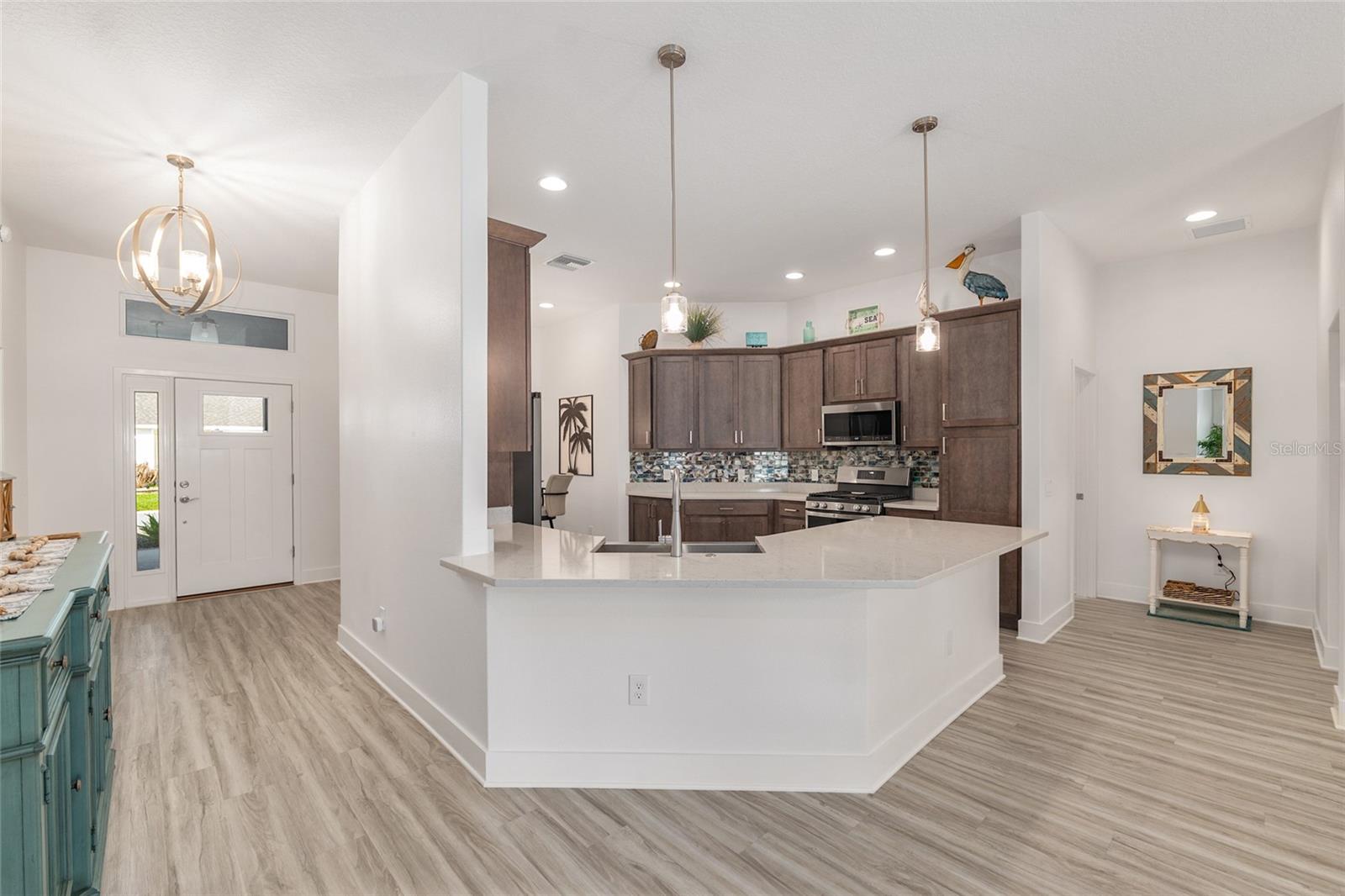 Image 17 of 83 For 1659 Mcmurtrie Loop