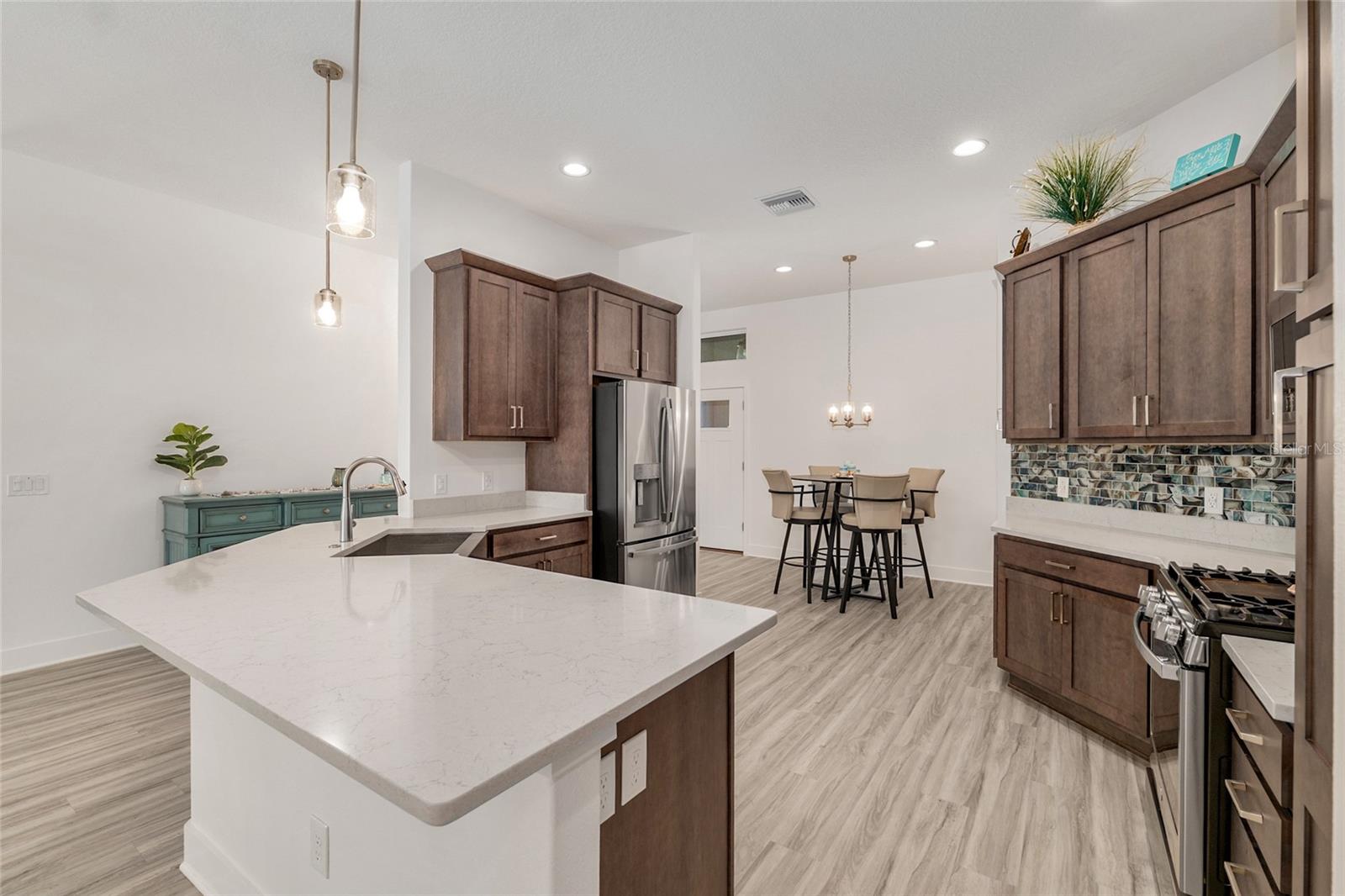 Image 19 of 83 For 1659 Mcmurtrie Loop