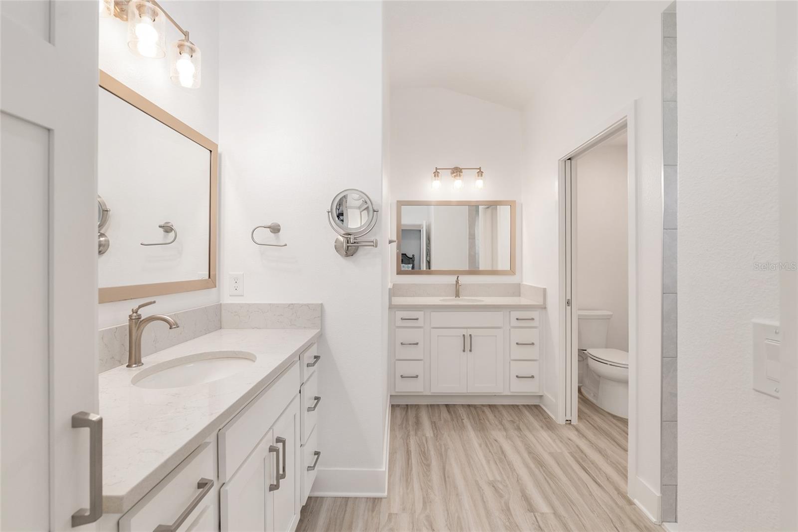 Image 31 of 83 For 1659 Mcmurtrie Loop