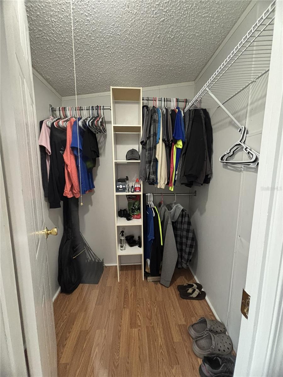 Image 12 of 18 For 16564 103rd Avenue Road