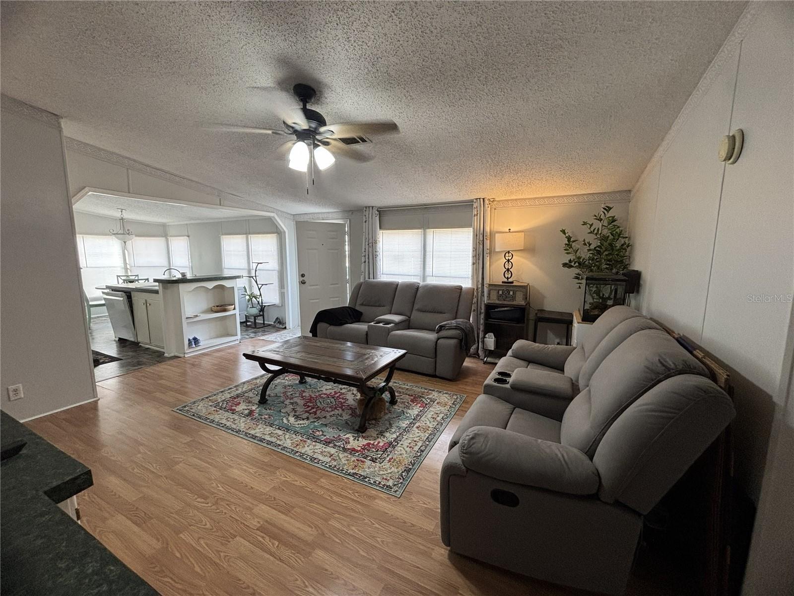 Image 3 of 18 For 16564 103rd Avenue Road