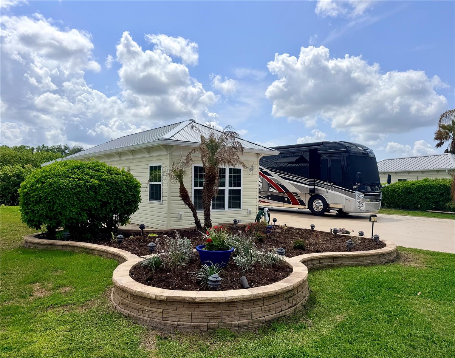 Image 4 of 36 For 4721 94th Avenue