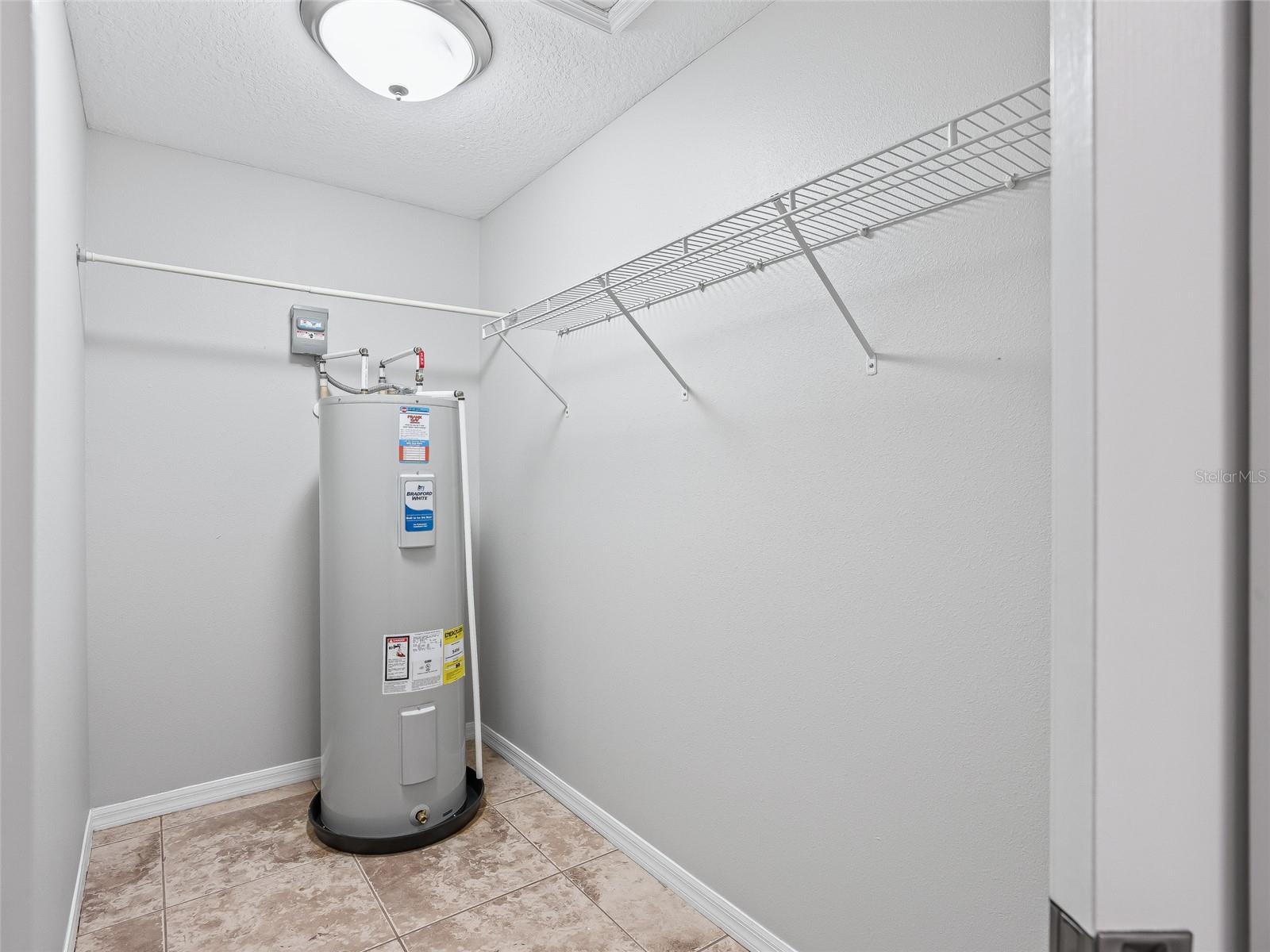 Image 19 of 52 For 8234 Us 301  