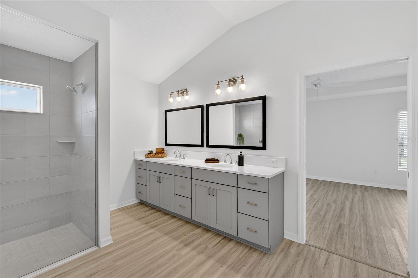 Image 26 of 52 For 1954 Mcmurtrie Loop