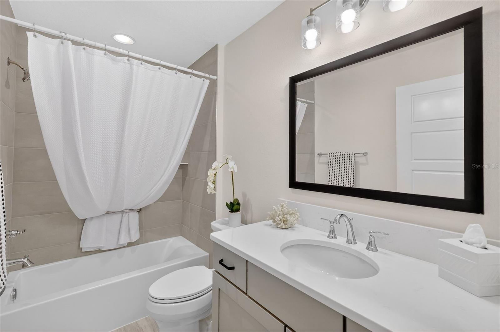 Image 39 of 52 For 1954 Mcmurtrie Loop