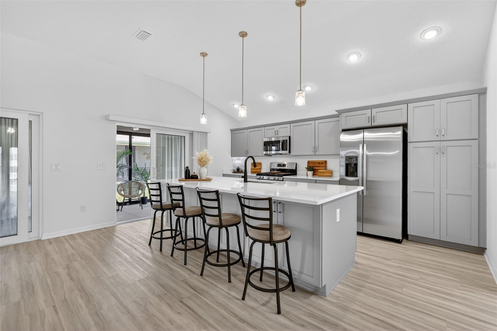 Image 6 of 52 For 1954 Mcmurtrie Loop