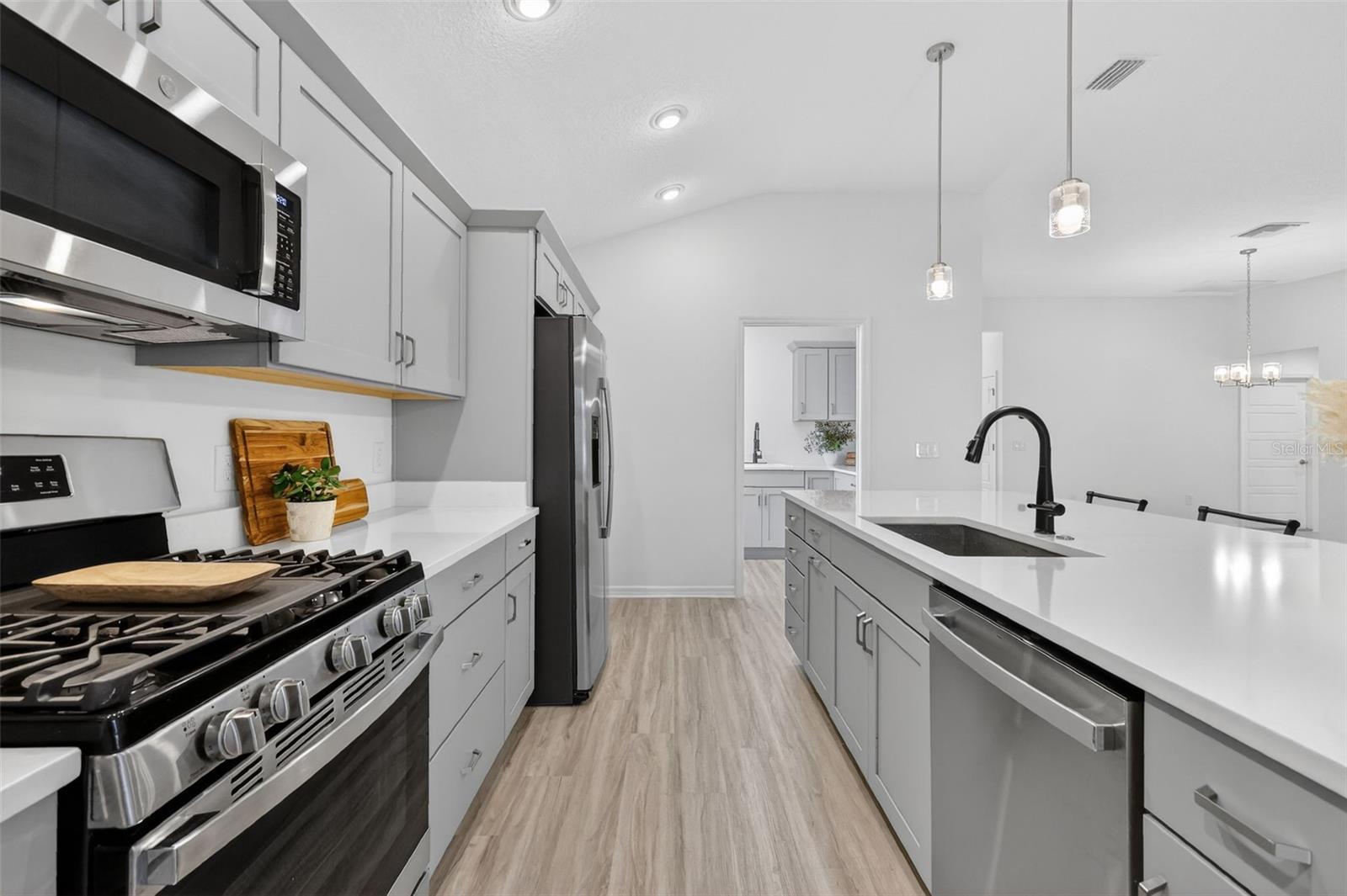 Image 8 of 52 For 1954 Mcmurtrie Loop