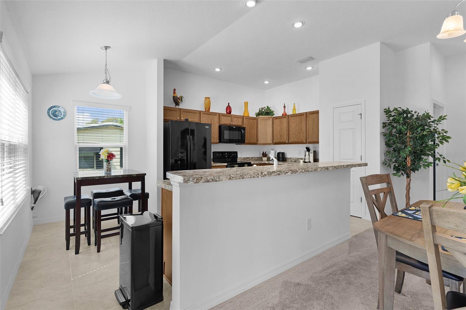 Image 14 of 44 For 733 Jason Drive