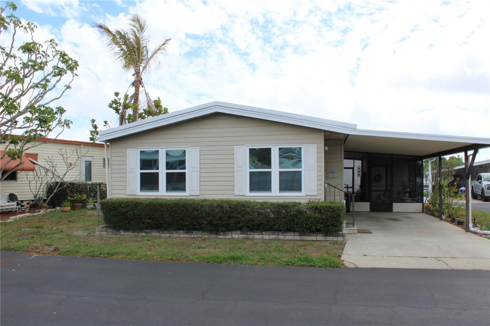 Details for 6807 Mount Pleasant Road Ne 51, ST PETERSBURG, FL 33702