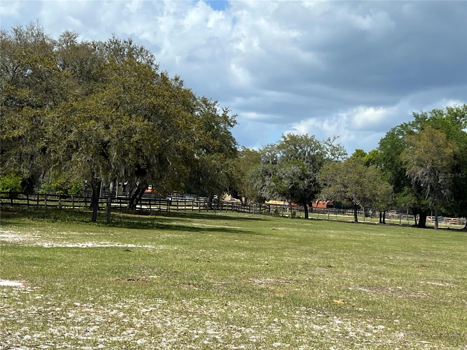 Image 23 of 28 For Winterwillow Lane