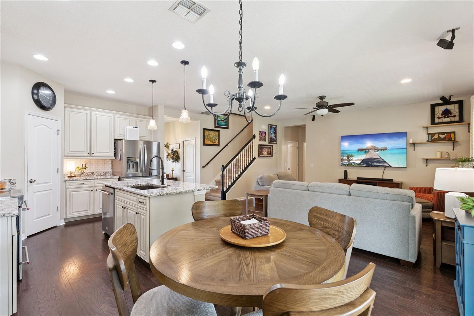 Image 10 of 45 For 1128 White Water Bay Drive