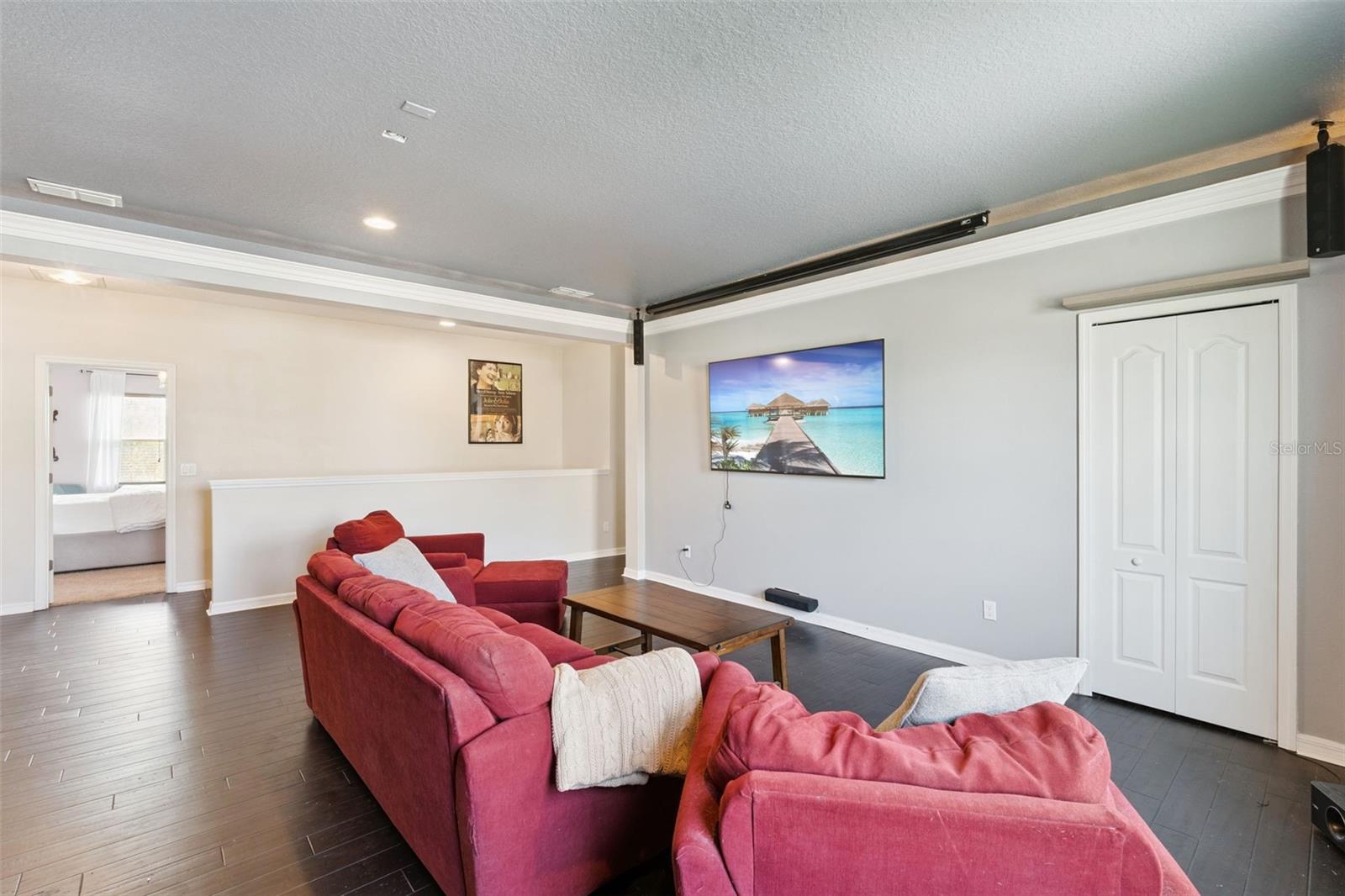 Image 15 of 45 For 1128 White Water Bay Drive