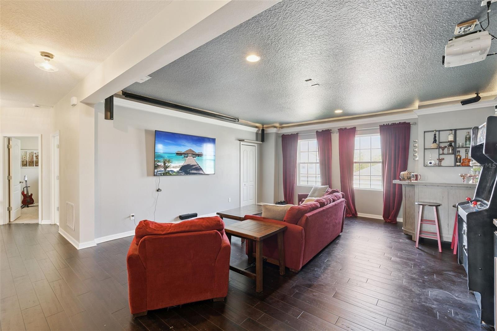 Image 17 of 45 For 1128 White Water Bay Drive