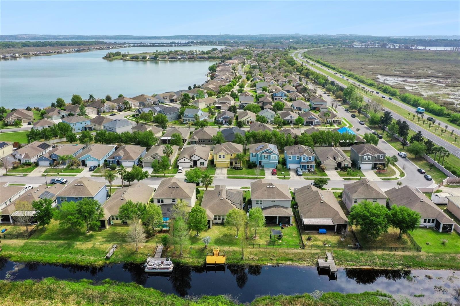 Image 42 of 45 For 1128 White Water Bay Drive