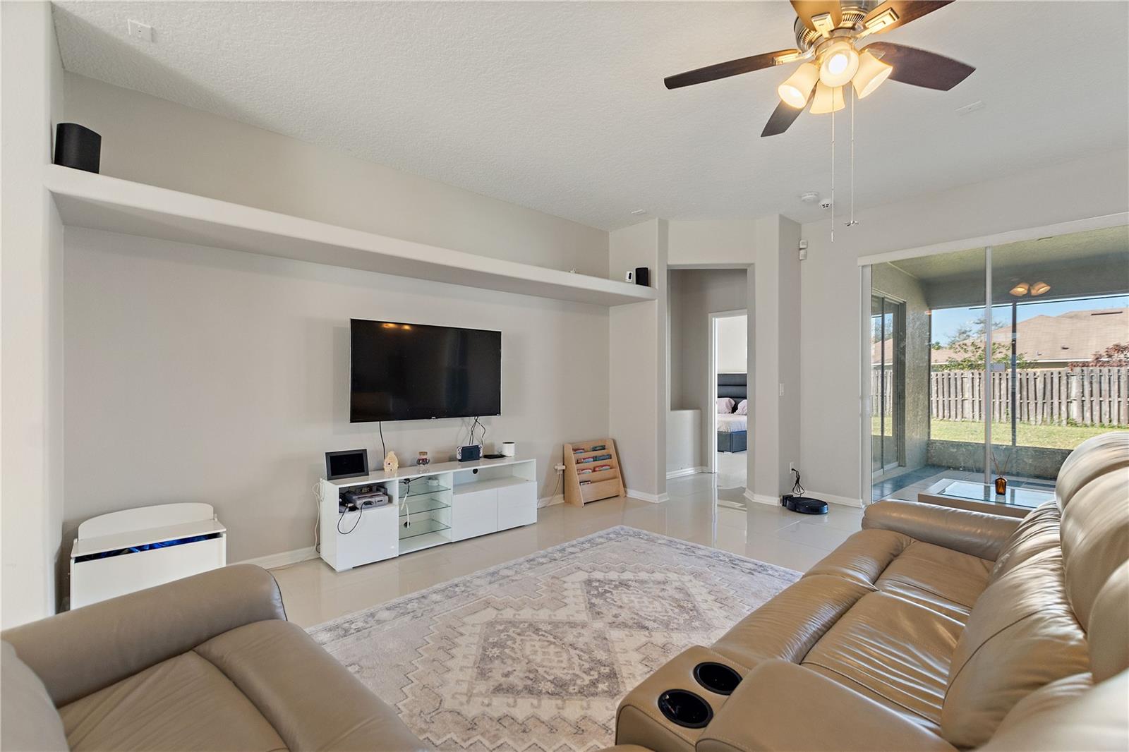 Image 11 of 51 For 1851 Soaring Heights Circle