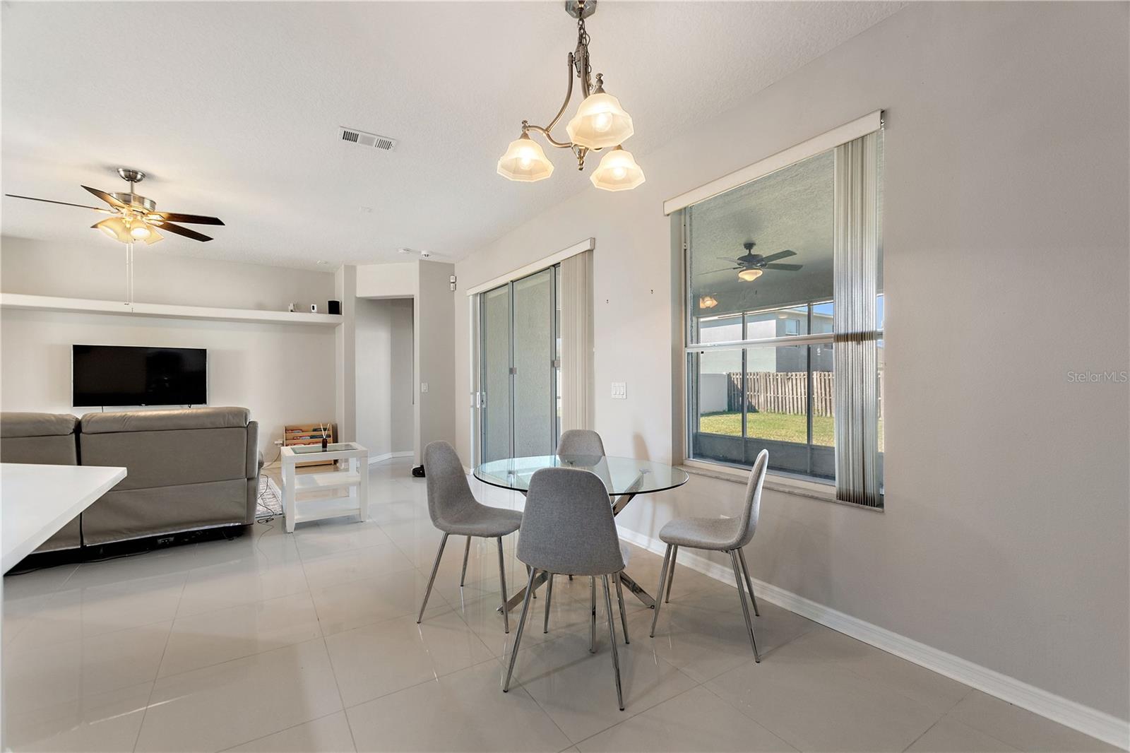 Image 16 of 51 For 1851 Soaring Heights Circle