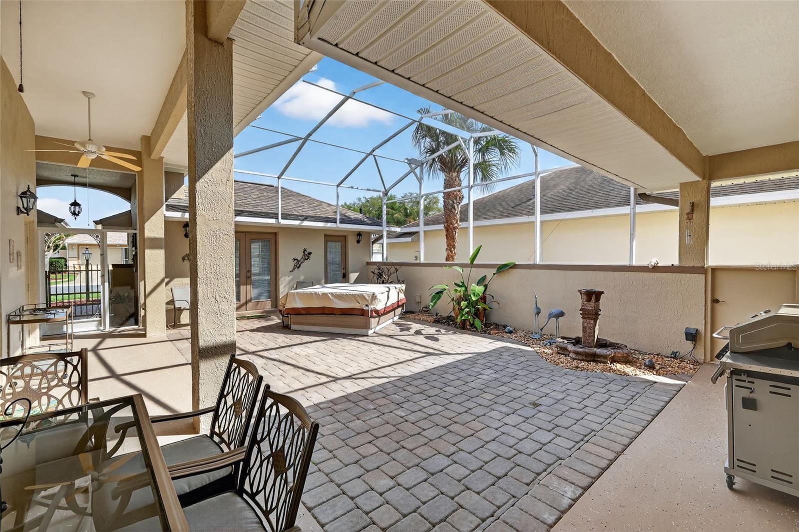 Image 11 of 68 For 21635 Stirling Pass