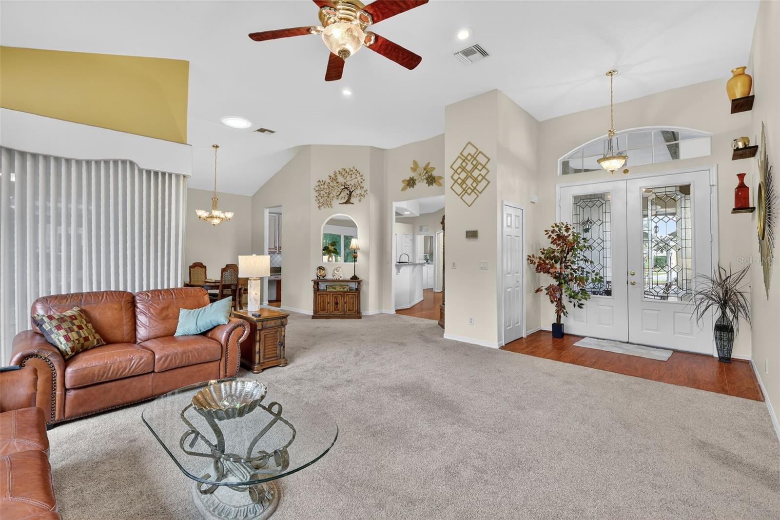 Image 19 of 68 For 21635 Stirling Pass