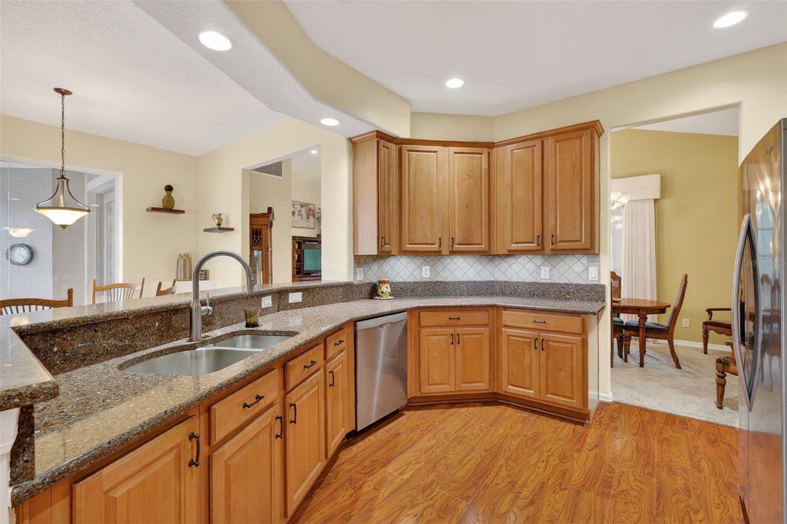 Image 22 of 68 For 21635 Stirling Pass